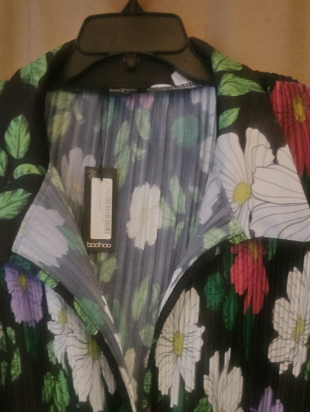 NWT Boohoo Dress - Picture 4 of 4